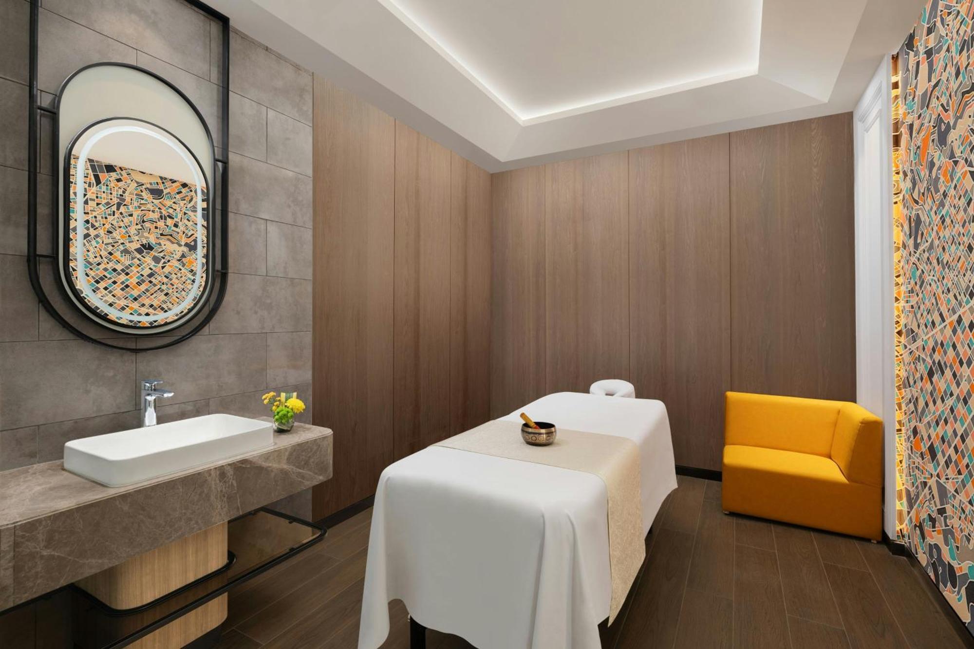 Courtyard By Marriott 5*